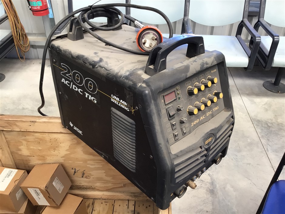 1x TIG AC/DC 200 Welder Auction (0040-3027521) | Grays Australia