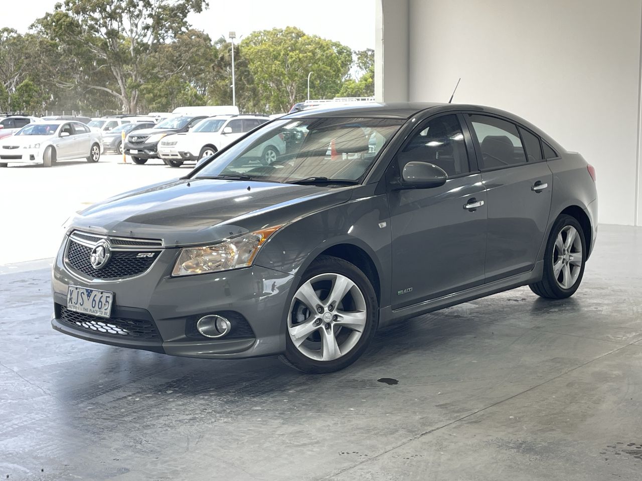 2011 Holden Cruze SRI-V JH Manual Sedan Auction (0001-21019540) | Grays ...