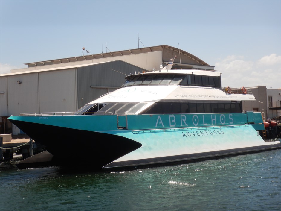 Incat Wave-Piercer Catamaran Ferry - "MV2000"