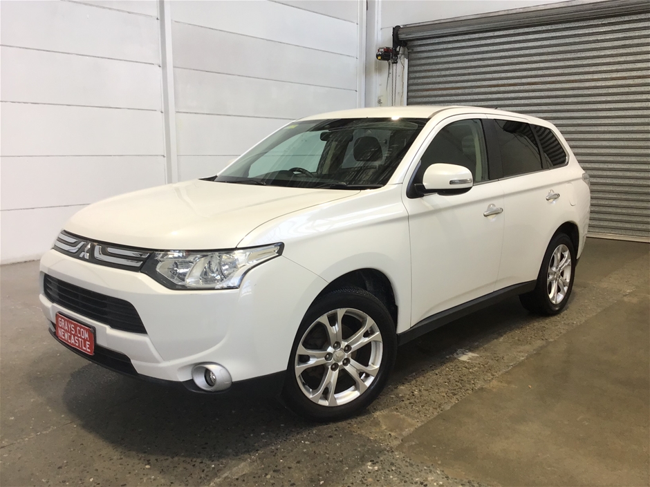 2013 Mitsubishi Outlander ASPIRE 4WD ZJ Turbo Diesel Auto7 Seats Wagon ...