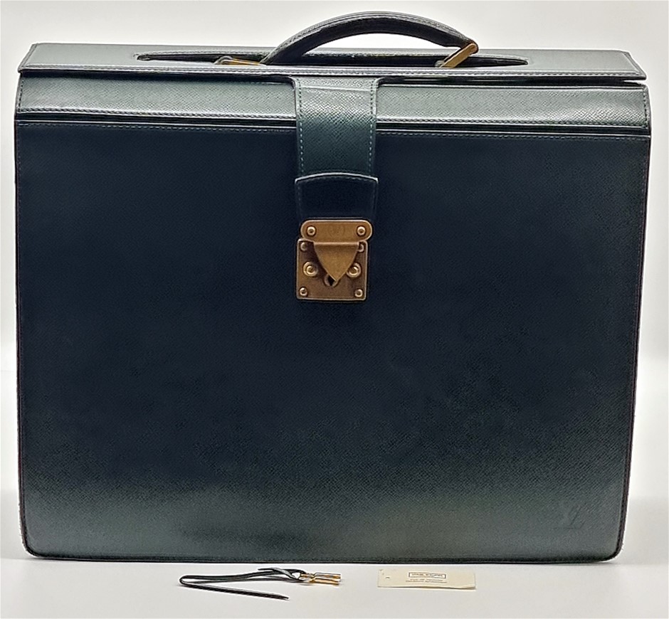 No Reserve Louis Vuitton