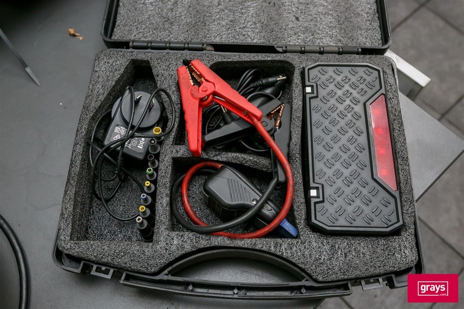 SJS SSC06 Personal Power Pack and Jump Starter Auction (00635054979