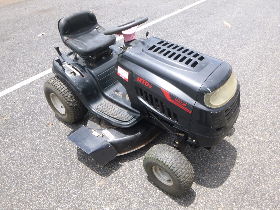 MTD Ride-On Mower Auction (0005-8018197) | Grays Australia