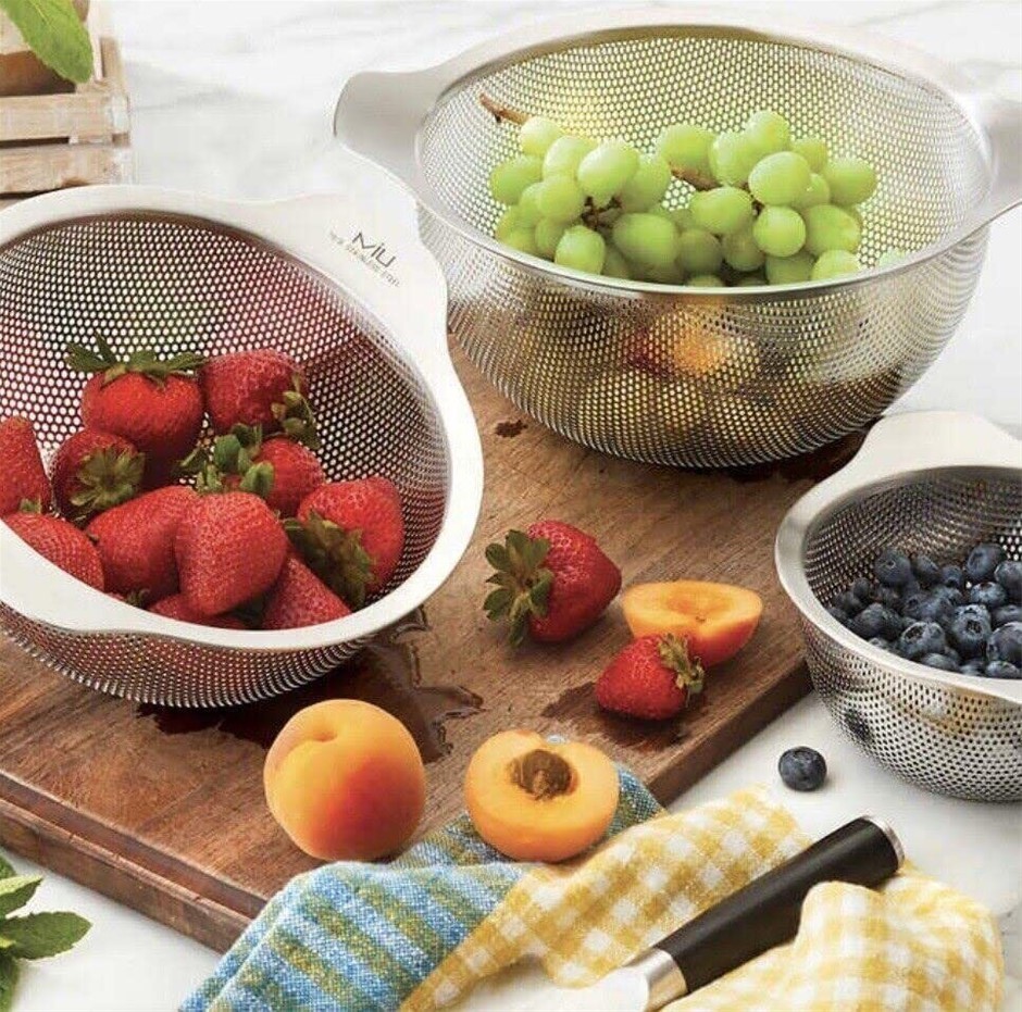 MIU 3pc Stainless Steel Colander Set. NB: Minor use & not in original packa
