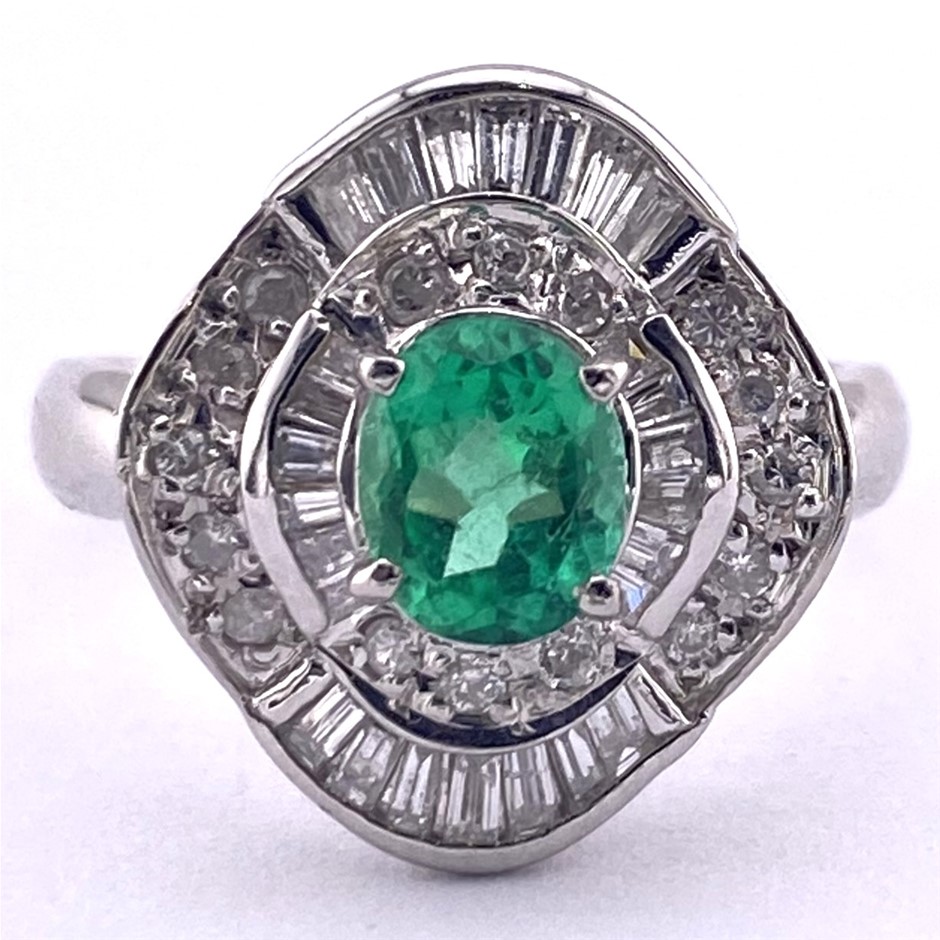 PLATINUM, 0.40CT DIAMOND & 0.51CT EMERALD DRESS RING Auction (0010 ...