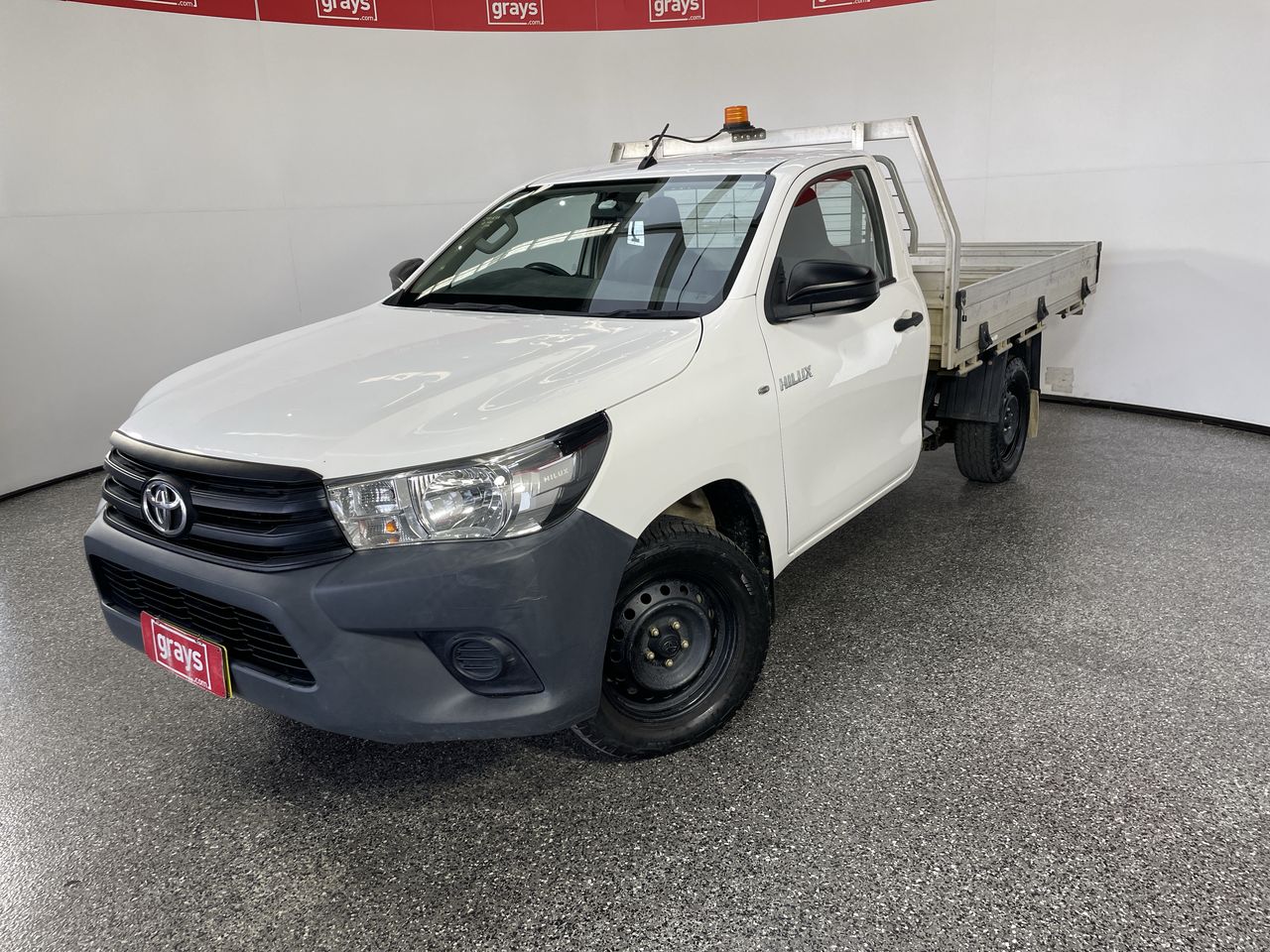 2015 Toyota Hilux 4X2 WORKMATE TGN121R Manual Cab Chassis Auction (0001 ...