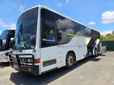 2002 Volvo RWD Manual Bus
