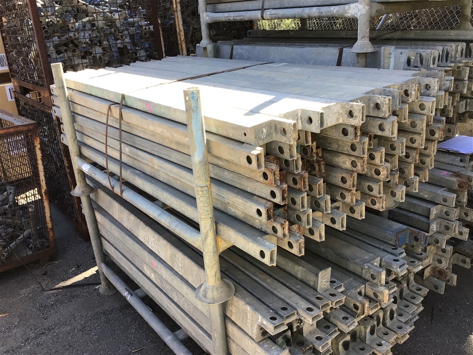 1x Stillage of Scaffolding Components Auction (0031-3028905) | Grays ...