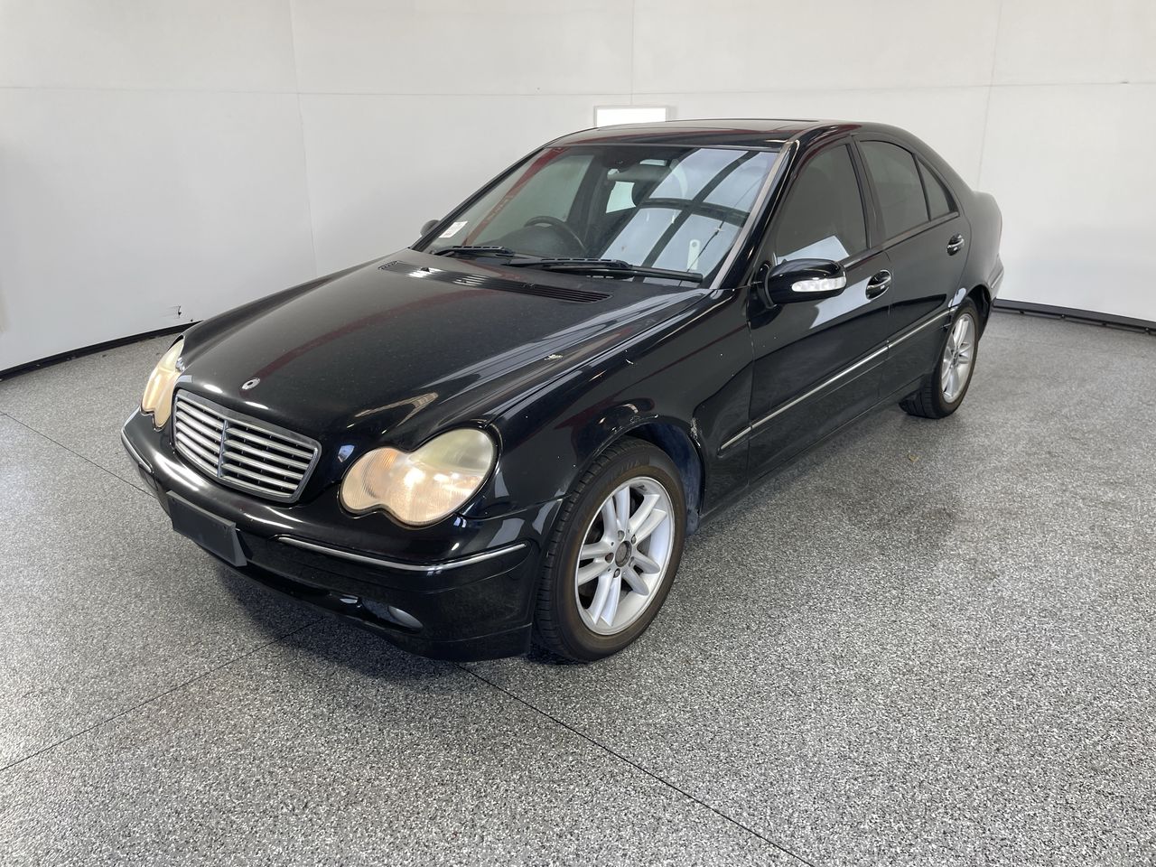 2004 Mercedes Benz C200 Kompressor Classic W203 AT Sedan