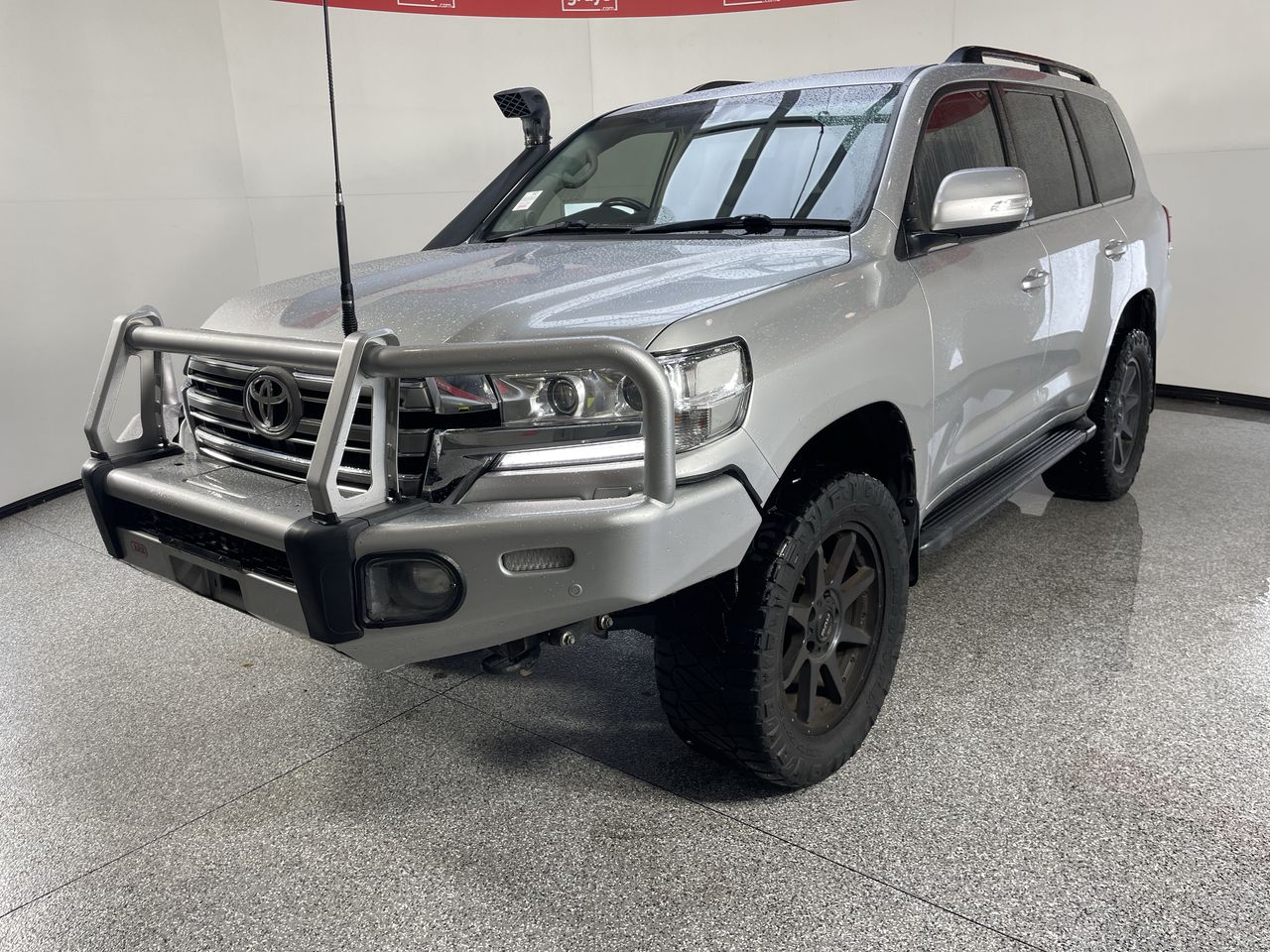 No Reserve - 2019 Toyota Landcruiser VX VDJ200R  Wagon