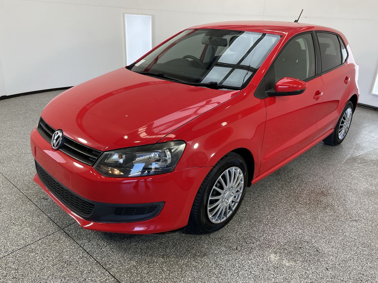 2013 Volkswagen Polo TRENDLINE 6R Automatic Hatchback Auction (0001 ...