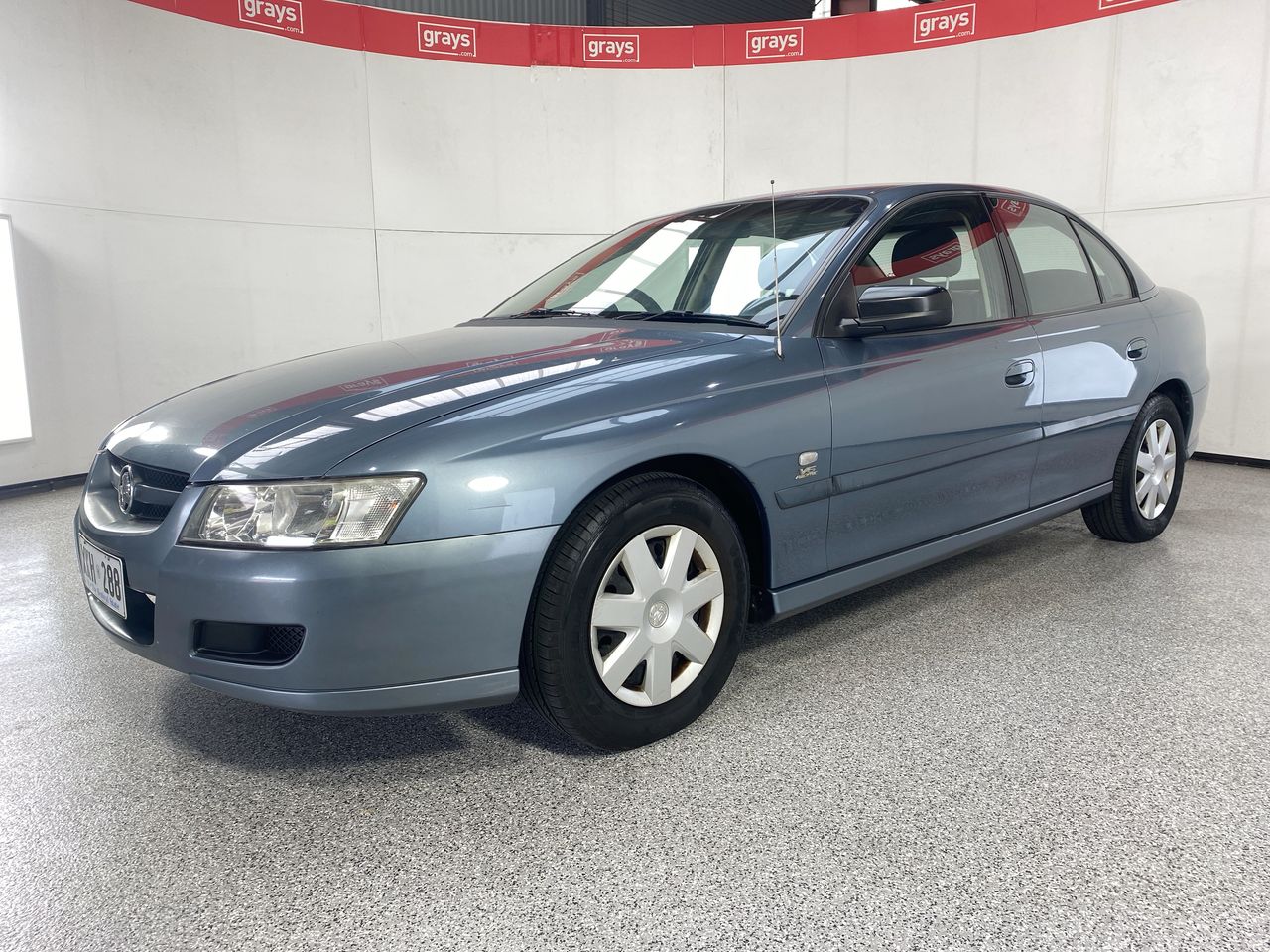2004 Holden Commodore Executive VZ Automatic Sedan Auction (0001 ...