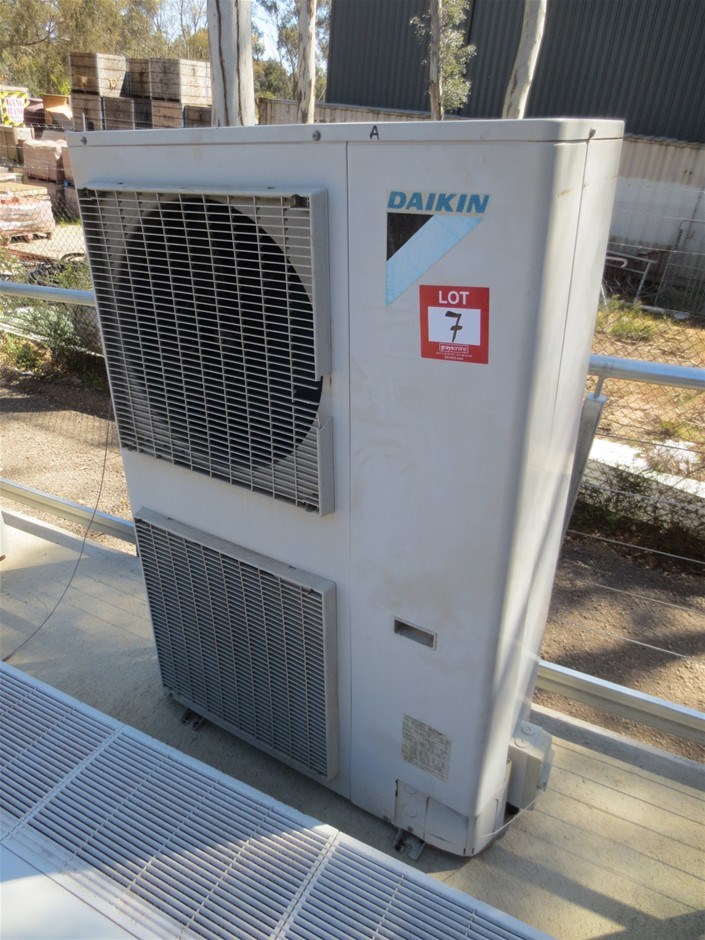 Daikin split system air conditioner, Model RY140KY1, Auction (0007