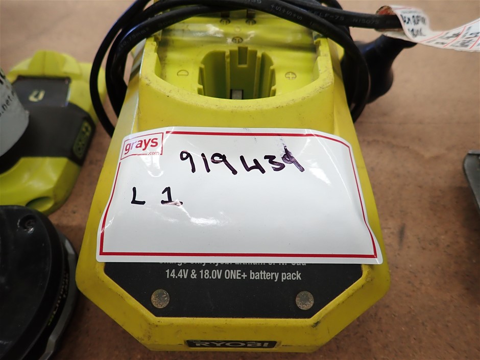 No Reserve-Hand Tools, Drop & Twin Saws, Builders Goods, DIY