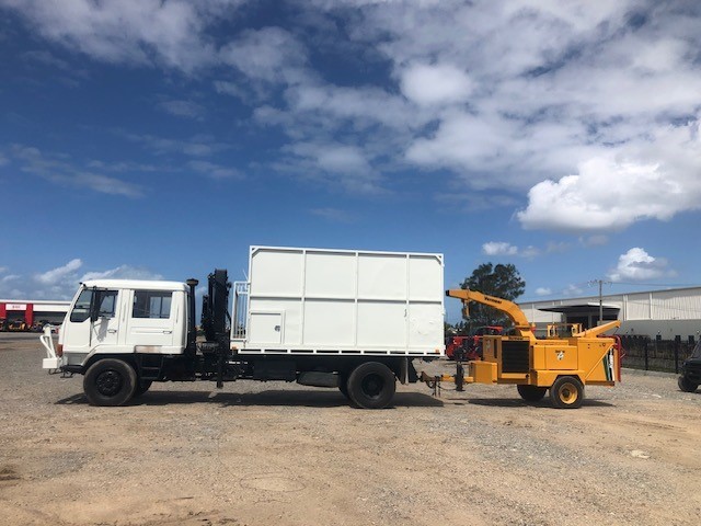 Vermeer Chipper Trailer & Mistubishi Tipper Truck