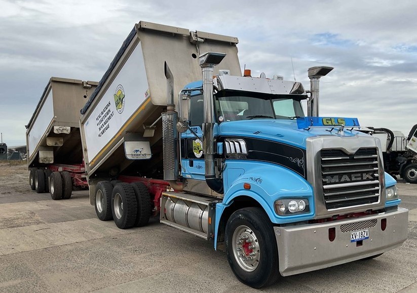 Trucks & Tipper Trailers