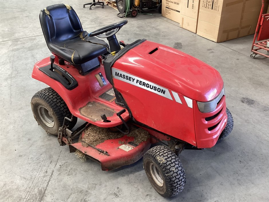 Massey Ferguson Ride-on Mower Auction (0077-3028552) | Grays Australia