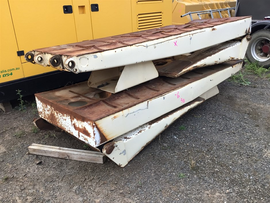 2 x Large Truck/Trailer Split Ramps Auction (0006-3028601) | Grays ...