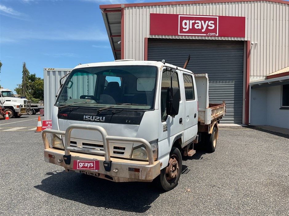 Trucks, Mowers and Sprayers - NT