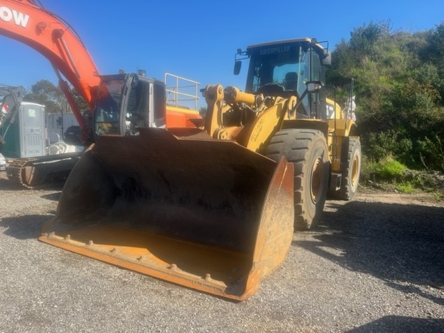2014 Caterpillar 966H Wheel Loader & 2000 Truck Crane