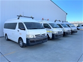 Unreserved x4 Toyota HiAce Turbo Diesel Buses 12-14 Seaters