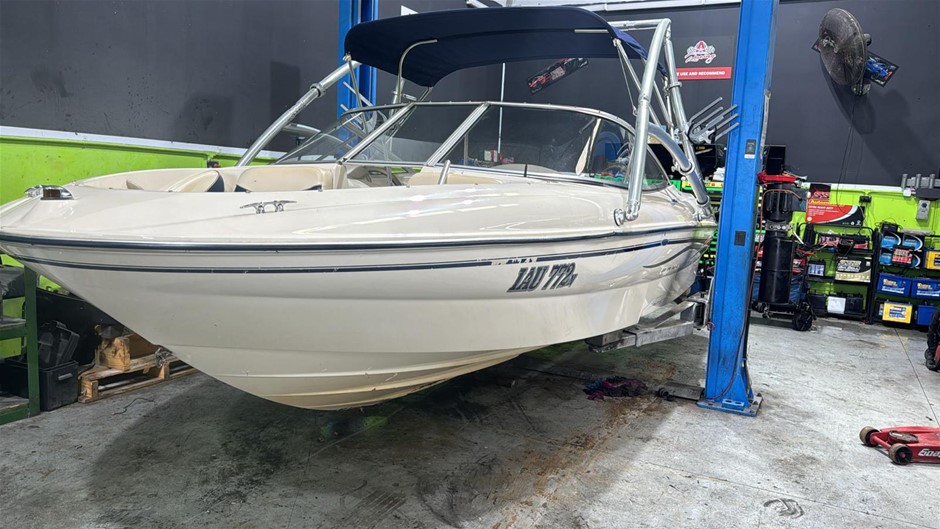 BAYLINER CAPRI 19 FT- NO RESERVE