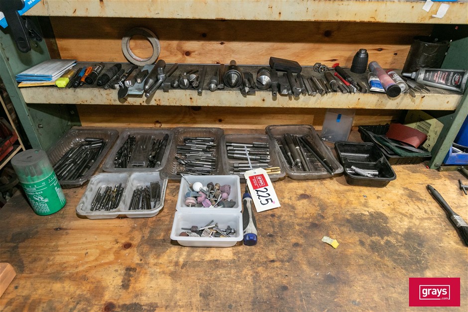 Quantity of Assorted Tooling Auction (0225-5056349) | Grays Australia