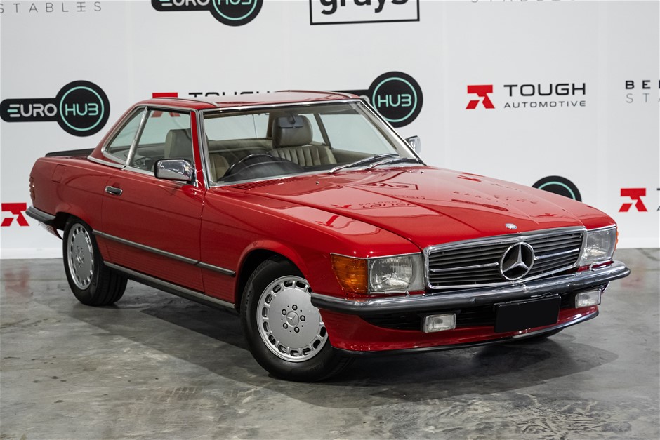1986 Mercedes Benz 560 SL Automatic Convertible