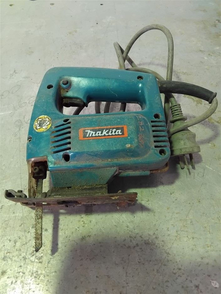 Large Unreserved Site Clearance Sale