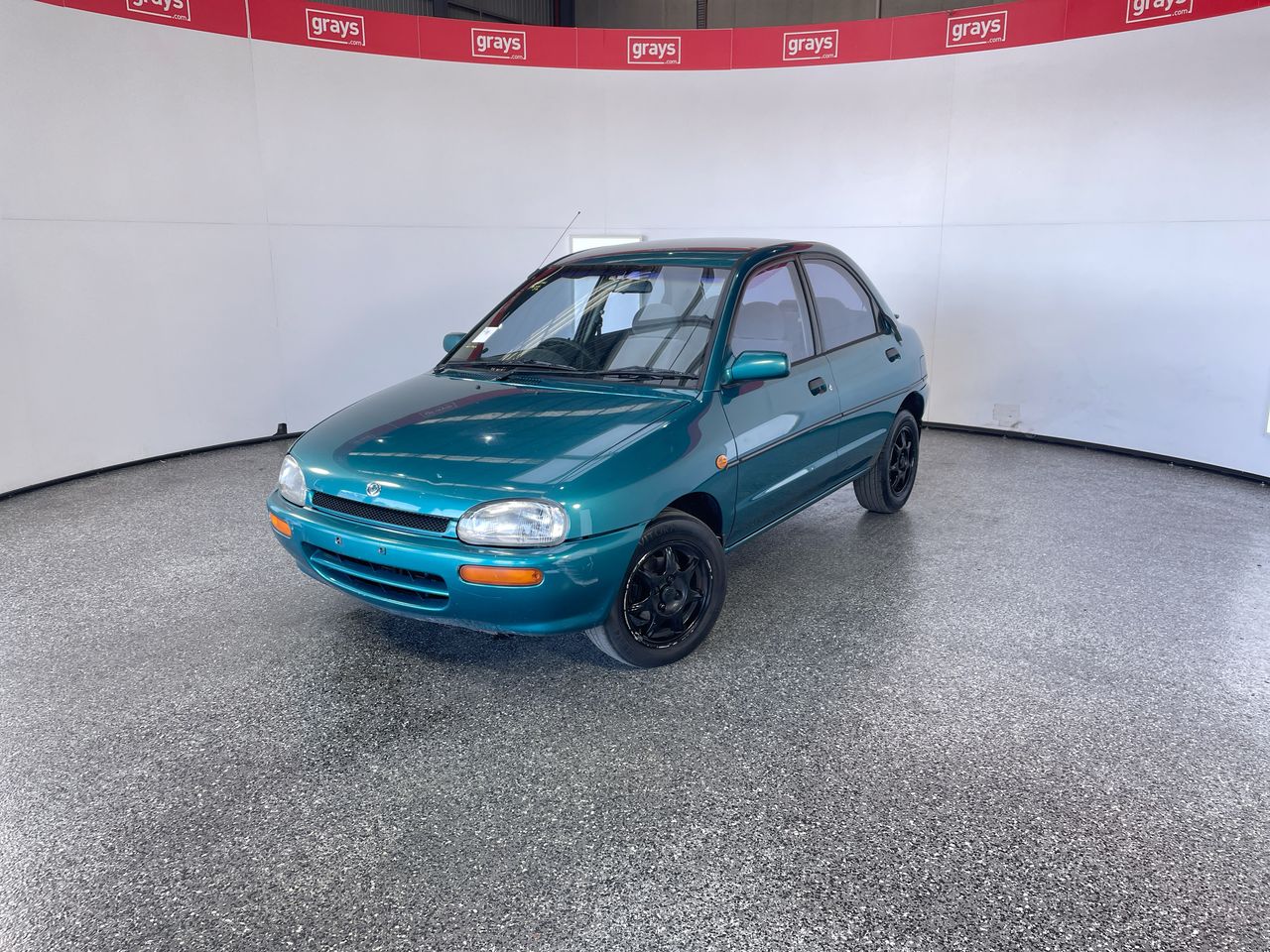 1995 Mazda 121 1.5 DB Automatic Sedan Auction (0001-10342134