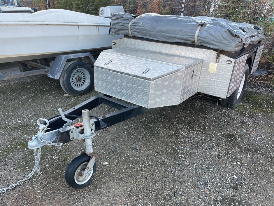 2013 EZYTRAIL CAMPER TRAILER - NO RESERVE