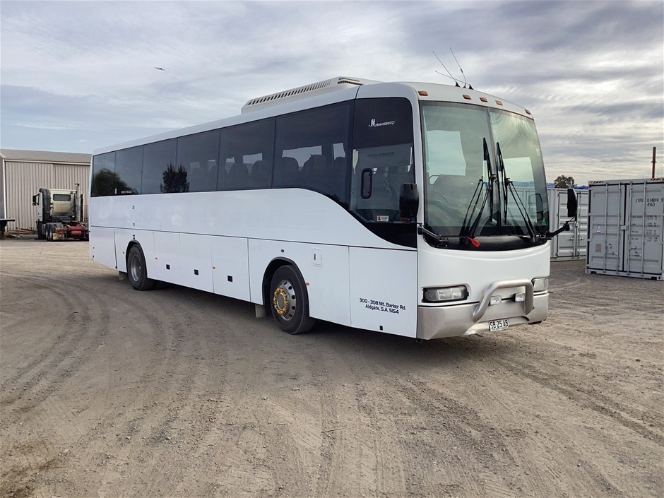 2002 Scania  04B 4x2  Bus
