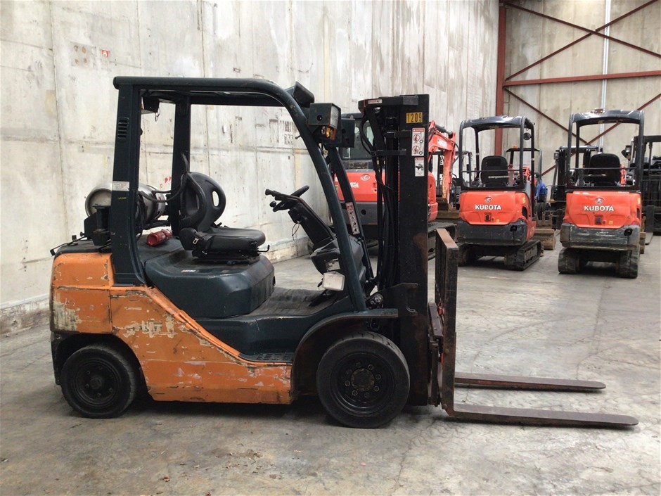 No ReserveToyota 32-8FG25 Counterbalance Forklift