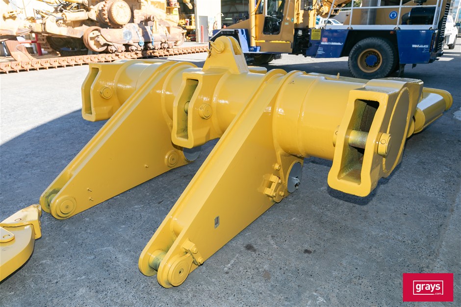 Komatsu 475 Multi Shank Ripper Box with Bed with Tynes Auction (0013 ...