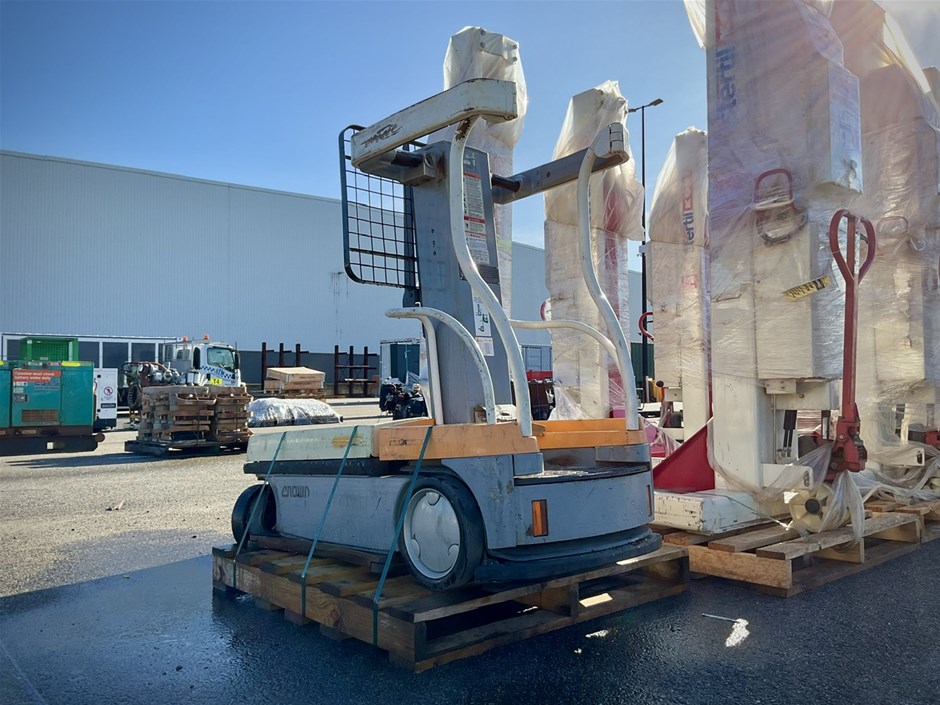 Crown WAV50-118 Pallet Truck Auction (0002-9052104) | Grays Australia