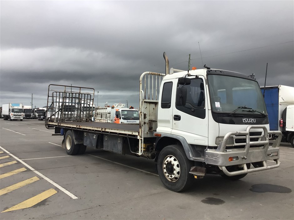 No Reserve Isuzu Trucks, Haulmark Trailer & Linde Forklift