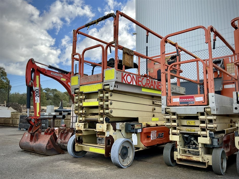 No Reserve - Truck and Access Equipment