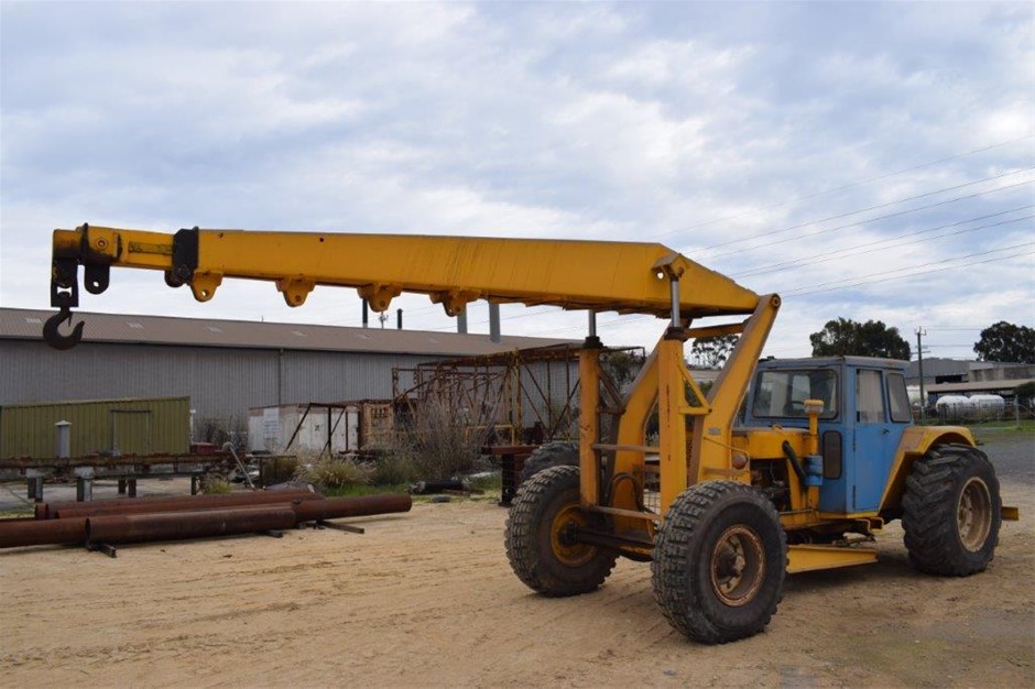 BHB TC36B Mobile Crane, Assorted Tools