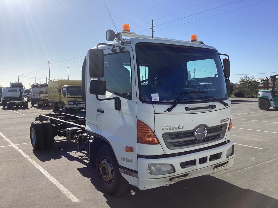 2012 Hino 500 1024 4 x 2 Cab Chassis Truck
