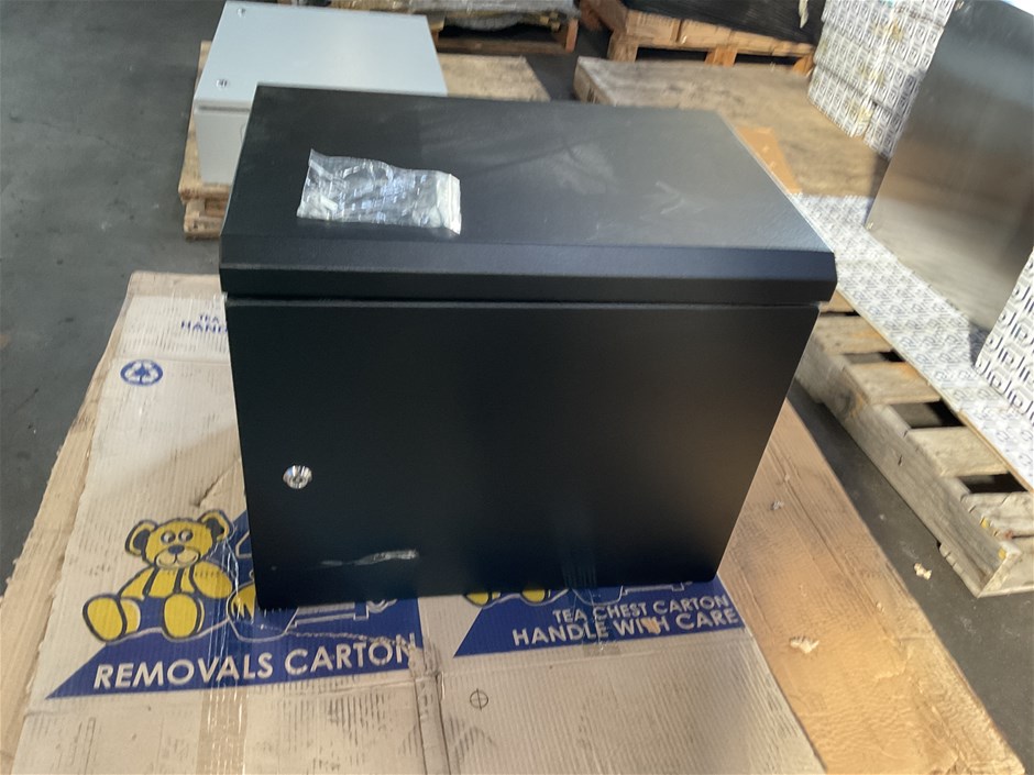1 x IP66 Black Galvanized Steel19” Data Rack Wall Mounted Auction (0006 ...