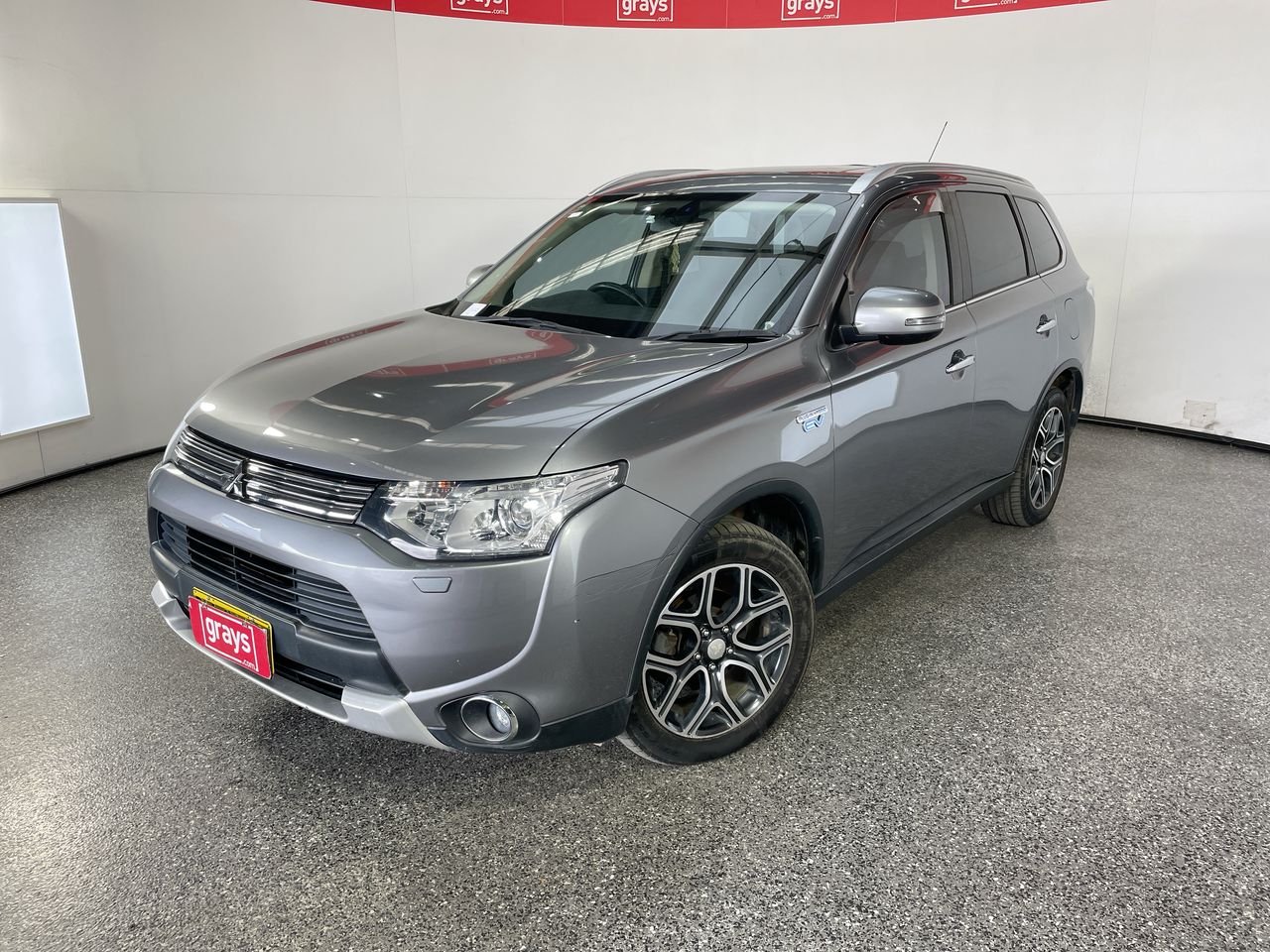 2014 Mitsubishi Outlander ASPIRE PHEV 4WD ZJ Direct Drive Wagon Auction ...