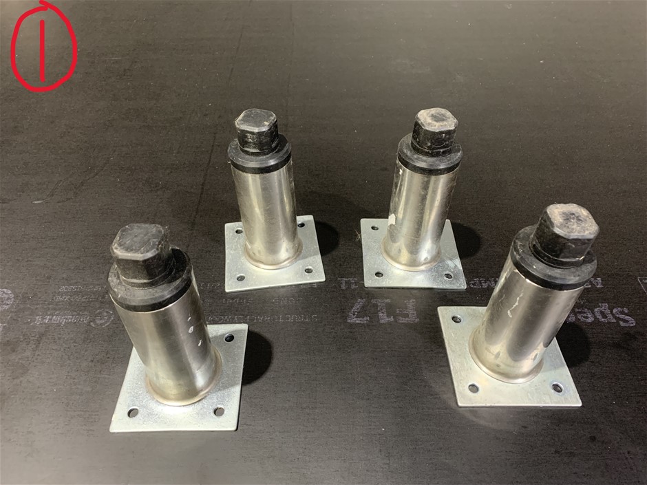 Large Unreserved Site Clearance Sale