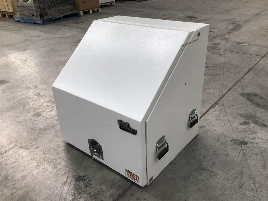 Ironman 4x4 Vehicle Toolboxes and Accessories