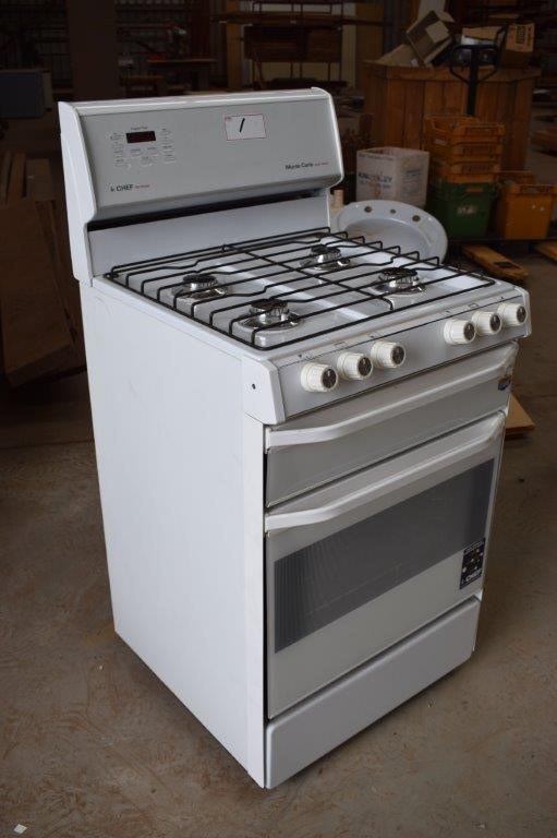 54 Unused S/S Sinks, Unused Doors, Chef Cooker