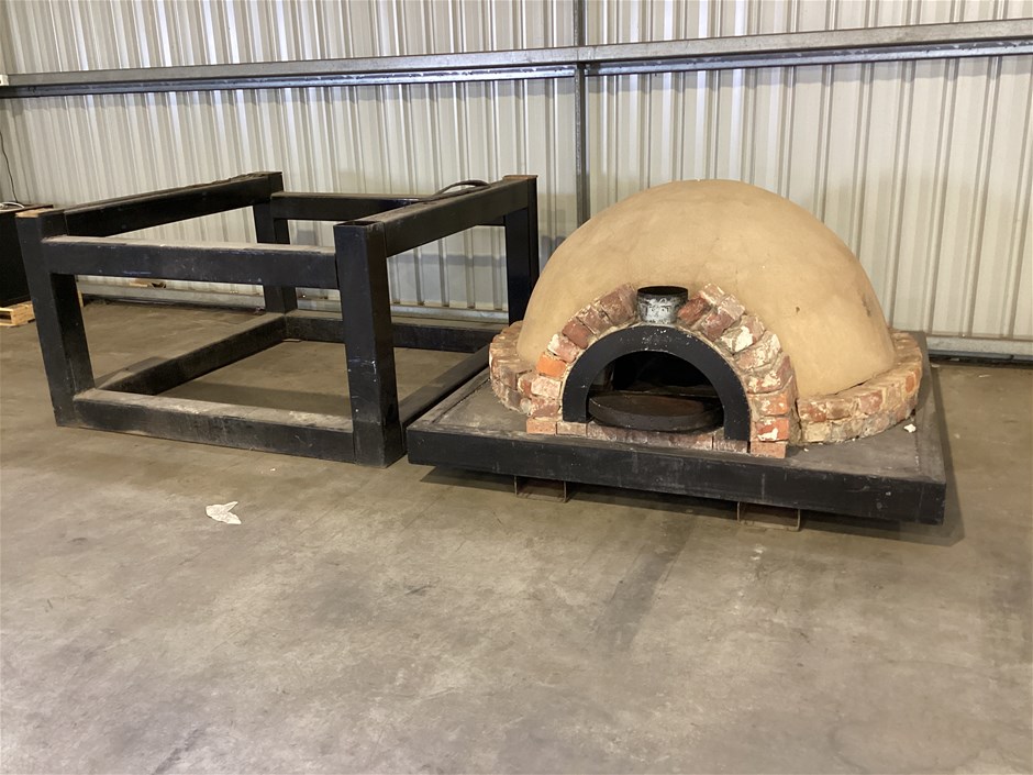 UNRESERVED - Catering & Warehouse Clearnce