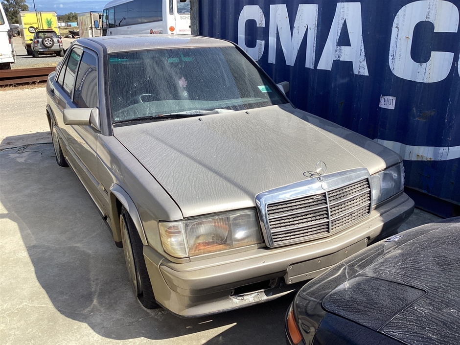 Mercedes Benz 190E Manual Sedan