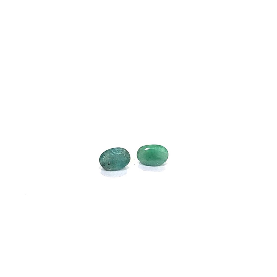 0.55 Ct - 2 Pcs Emerald