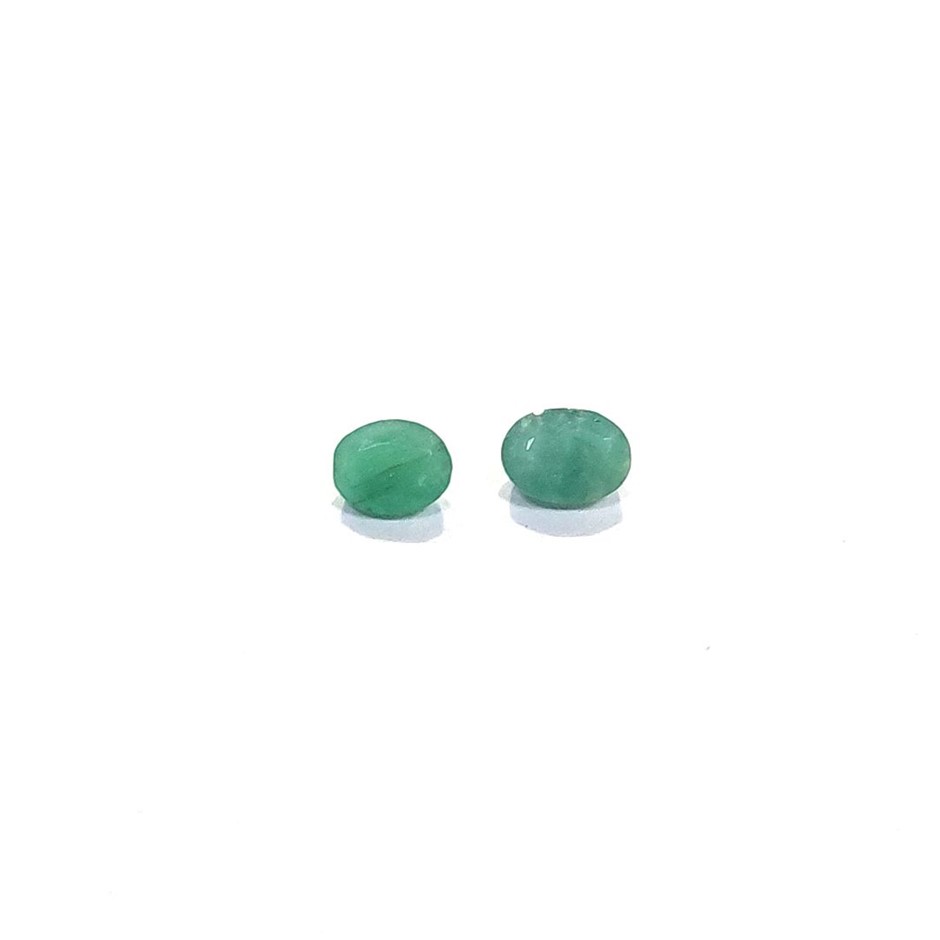 0.68 Ct - 2 Pcs Emerald