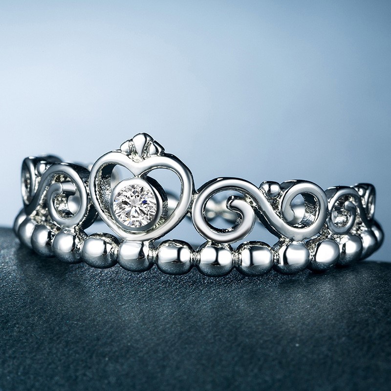 Elegant 18K White Gold plated Simulated Diamond Ring Size 7