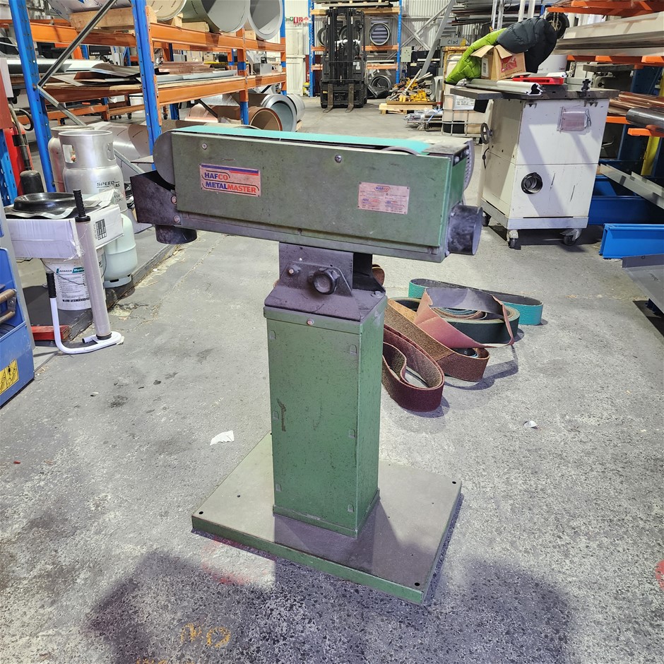 Large Unreserved Site Clearance Sale